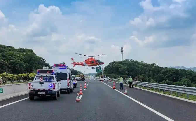 松潘高速公路汽车救援案例