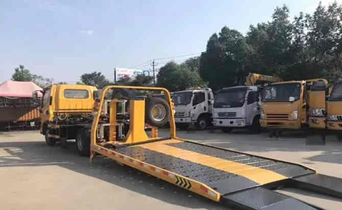 松潘汽车中途维修案例