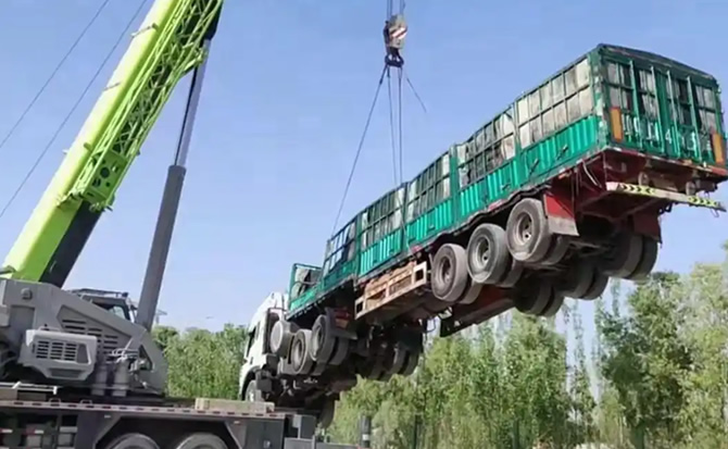 松潘道路脱困救援案例